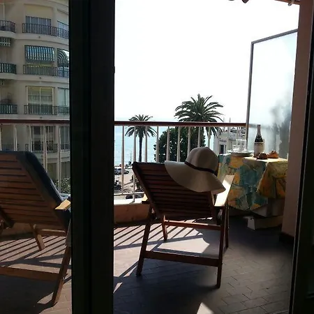 3 Bedroom Flat/water View *